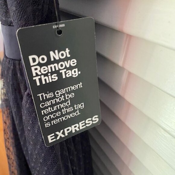 NWT navy blue Express knee-length tulle dress, size 4 - Picture 5 of 13